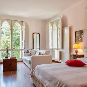 Il Casale Di Rossi Bed & Breakfast